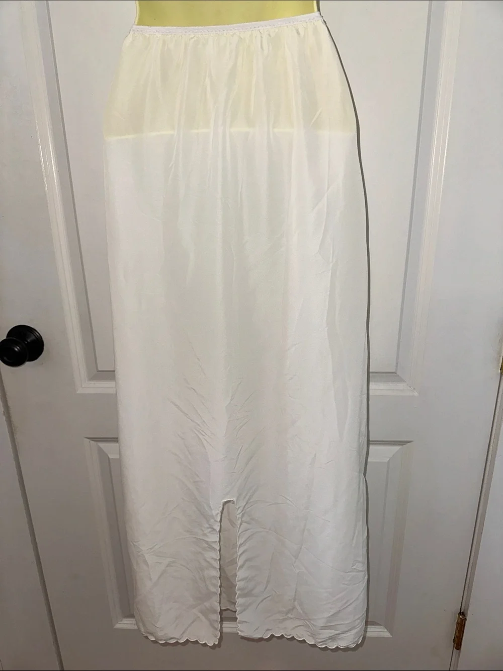Vintage White Long Maxi Half Slip with Scalloped Hem - Picture 4 of 6